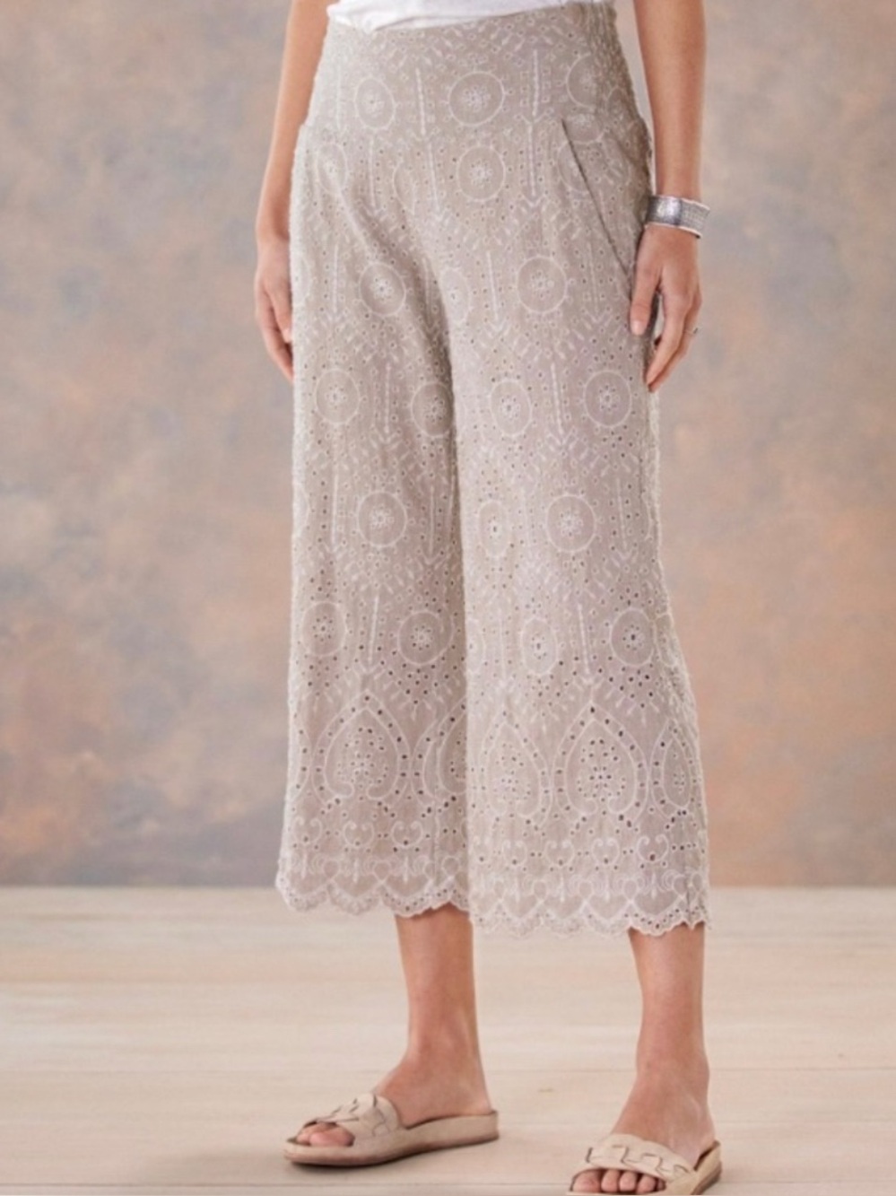 Sundance Culotte Pants Large Wide Leg Eyelet Scalloped Lace Lined Smocked Tan